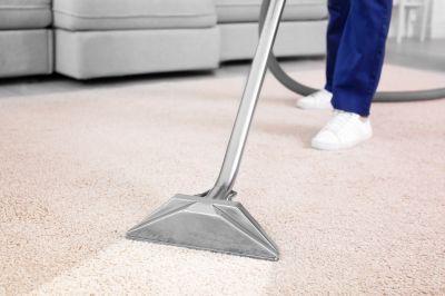 Clean Carpet in Action